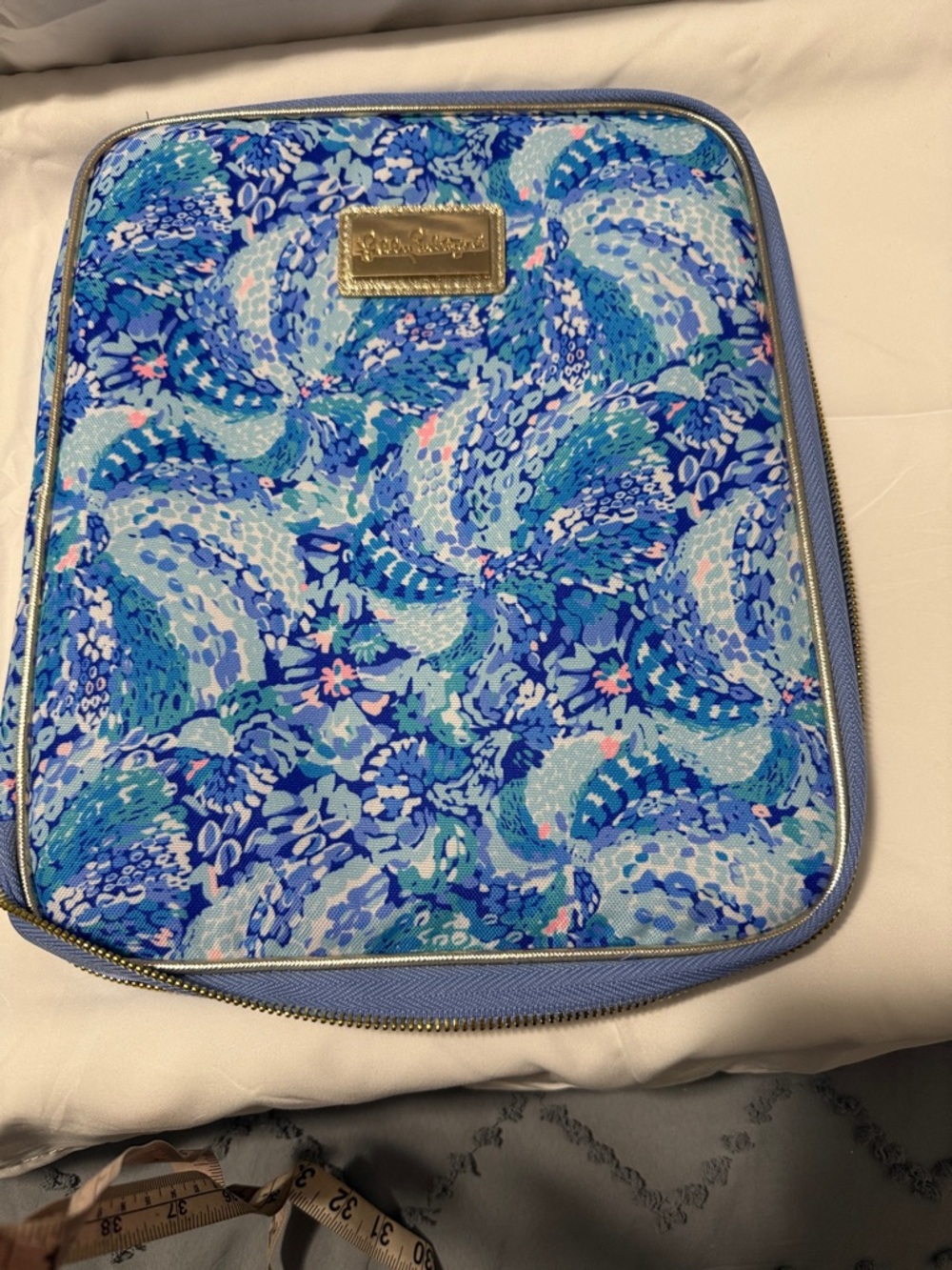 Lilly Pulitzer Blue Multi Swirl Pattern Zip Notebook Organizer